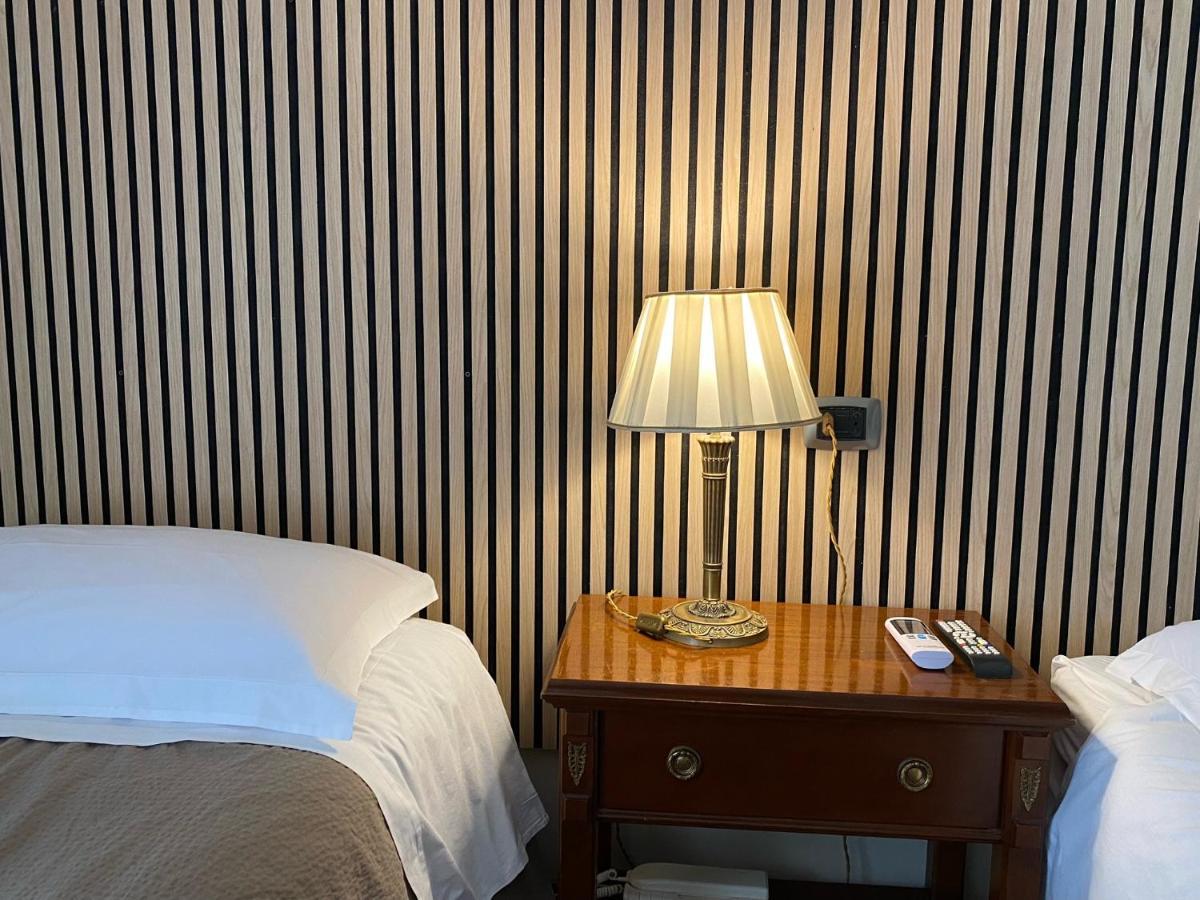 Casa Battisti Messina Guest House In Centro Citta, Ideale Per Famiglie O Gruppi Zewnętrze zdjęcie