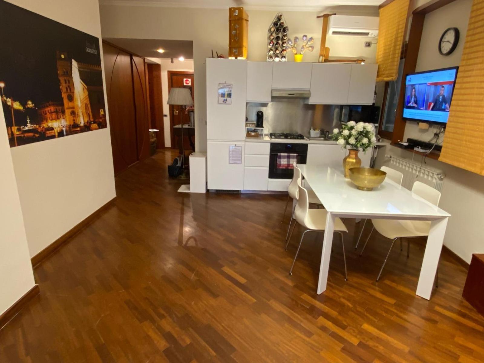 Casa Battisti Messina Guest House In Centro Citta, Ideale Per Famiglie O Gruppi Zewnętrze zdjęcie