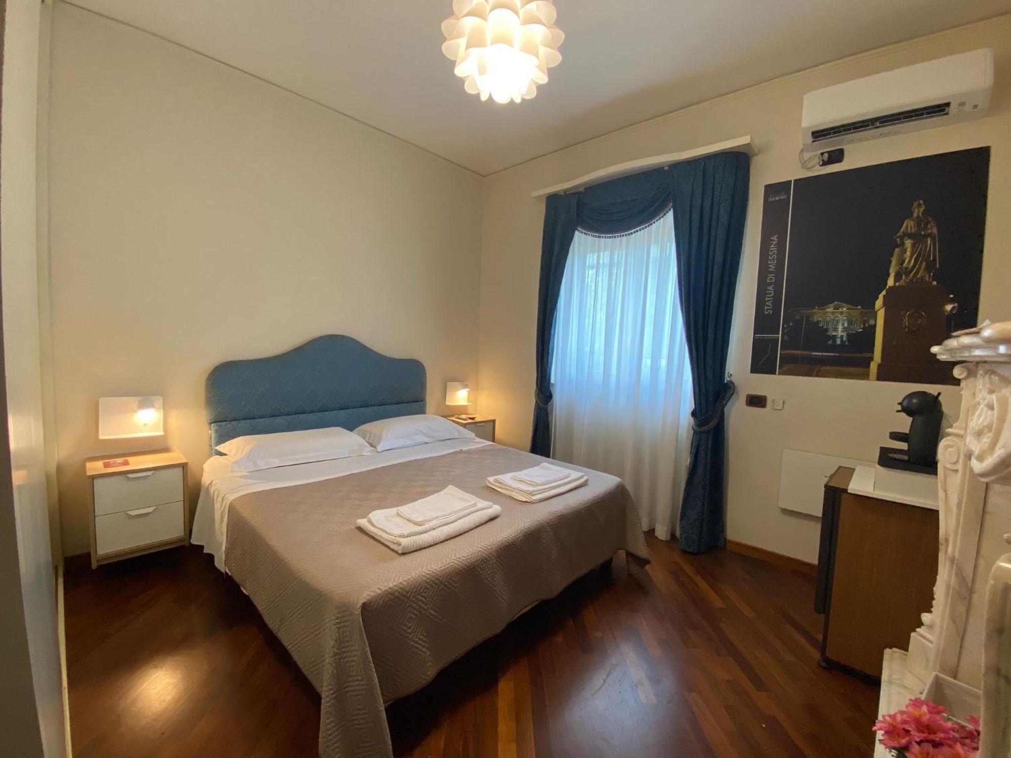 Casa Battisti Messina Guest House In Centro Citta, Ideale Per Famiglie O Gruppi Zewnętrze zdjęcie