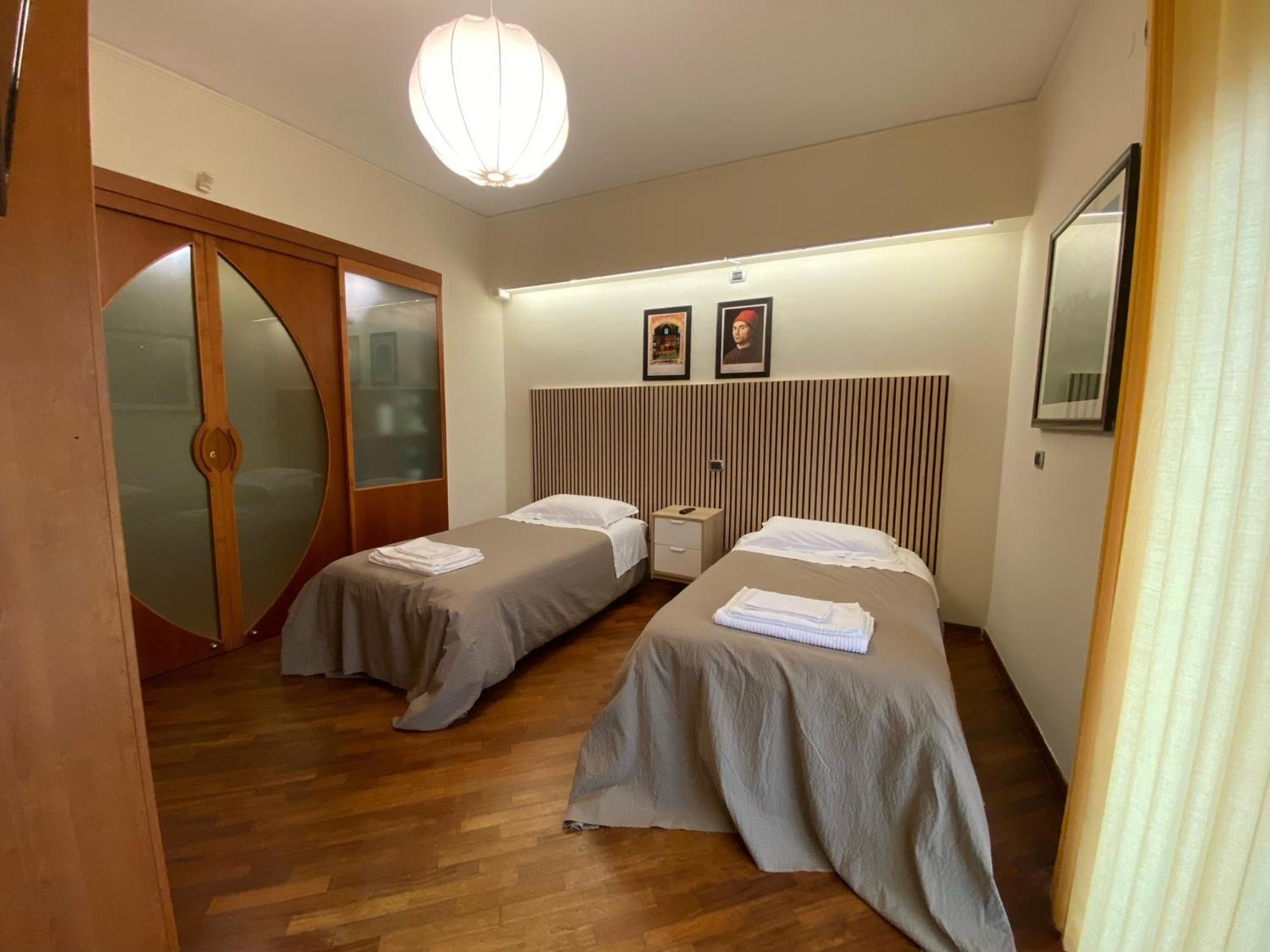 Casa Battisti Messina Guest House In Centro Citta, Ideale Per Famiglie O Gruppi Zewnętrze zdjęcie